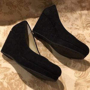 American Rag black suede wedge platform 8.5
